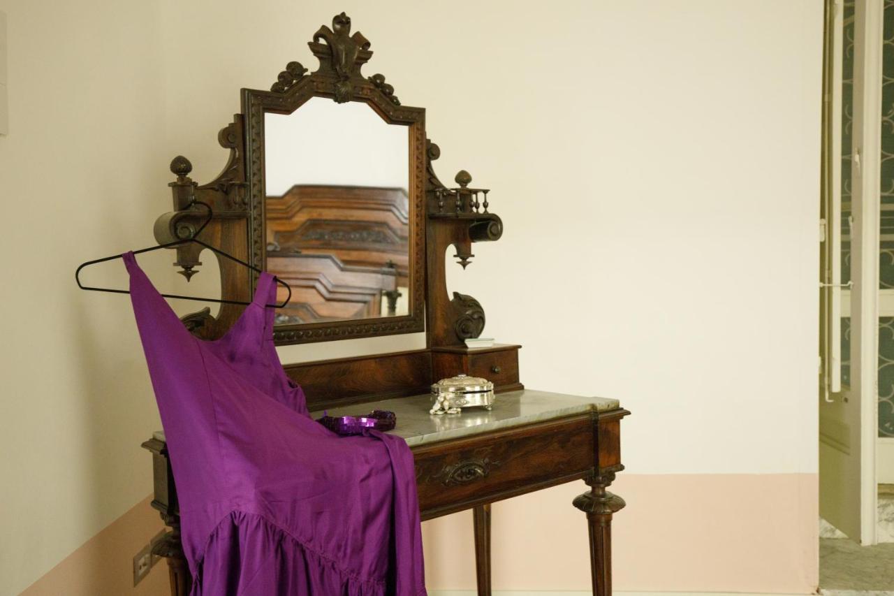 Palazzo Introna Bed & Breakfast Mola di Bari Exterior foto